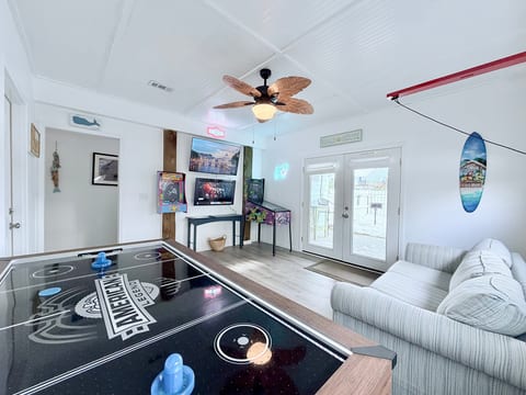 Ocean Views! Game Room! Short walk to the beach!