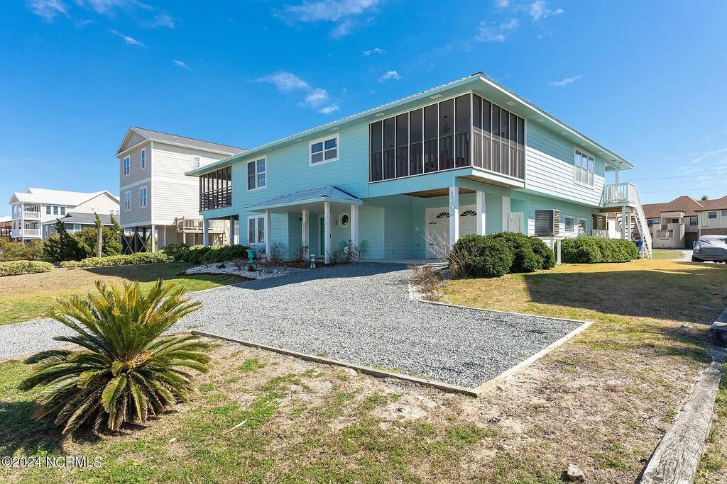 Ocean Views! Updated! Short walk to the beach!