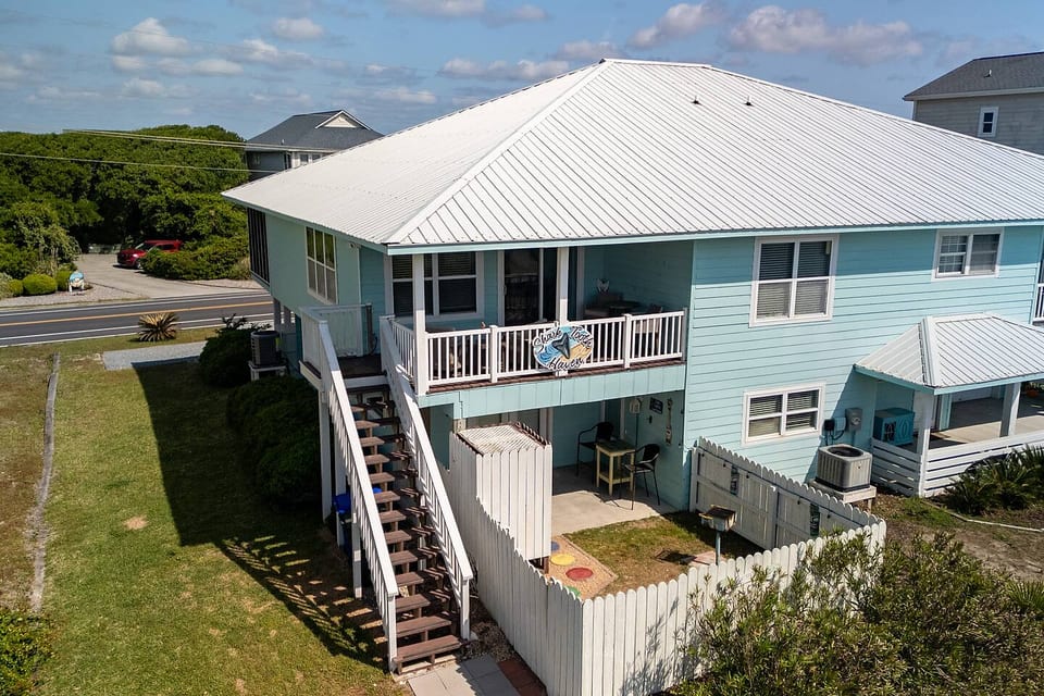 Ocean Views! Game Room! Short walk to the beach! - Surf City