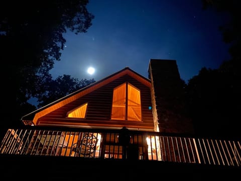 The Carolina Moon peaking up over the roof!