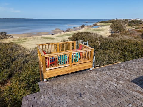 Luxe 4br waterfront+beach+pool+golf+fishing+more! image 4