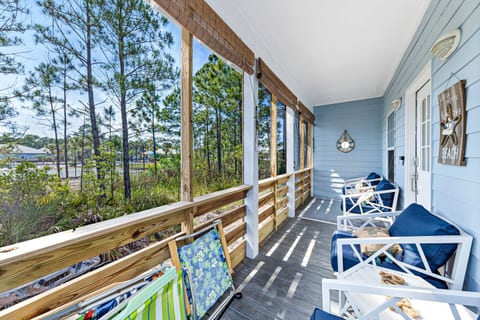Newly Renovated Beach House, Pool, Beach access