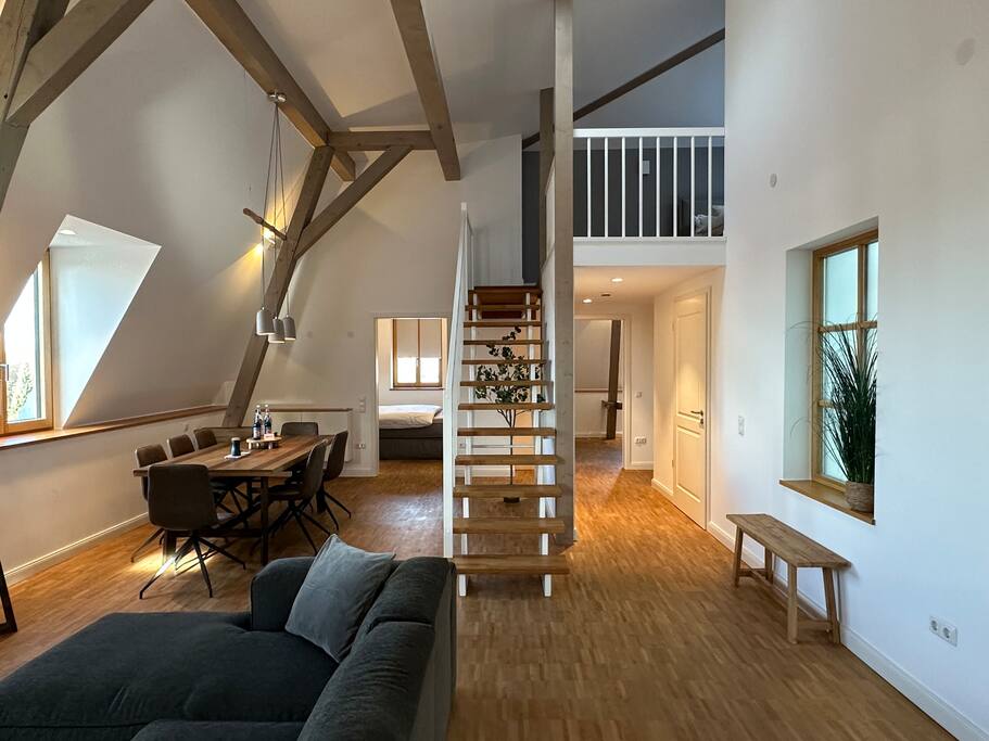 3br-*-family-reunions-*-spacious-*-walk-downtown/