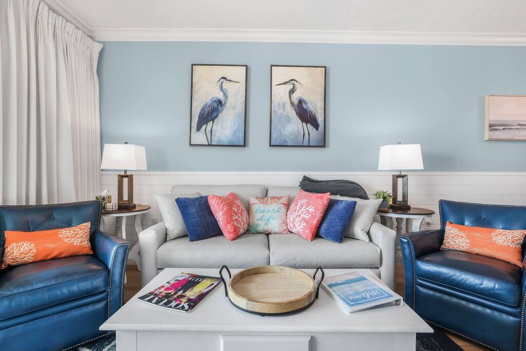 crystal-shores-503-direct-beach-front-2-king-beds-2-full-baths.-balcony-pool-hot-tub-sauna!/