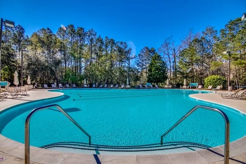 Tidewater community pool