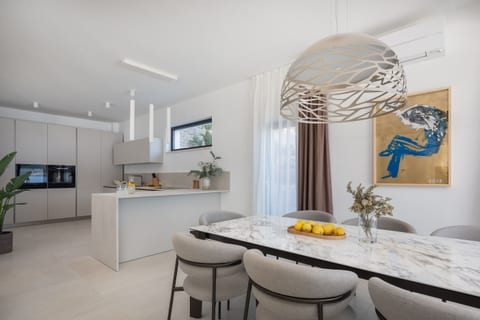 Villa Maris - Unit 371094-13