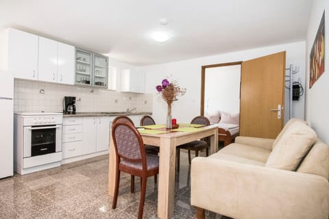 Apartments Maslina - Unit 371102-13