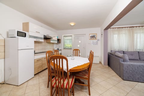 Apartments Ante - Unit 371110-13