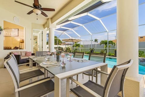 Villa Haze Cape-Coral with private pool/spa