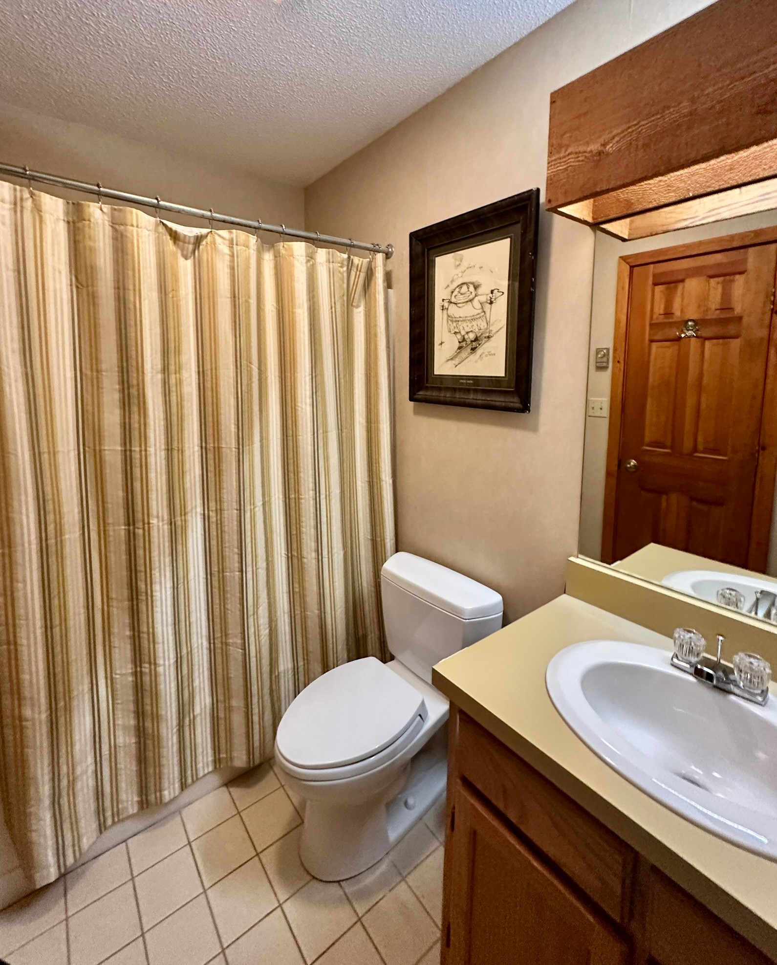 Top level master bath, ensuite