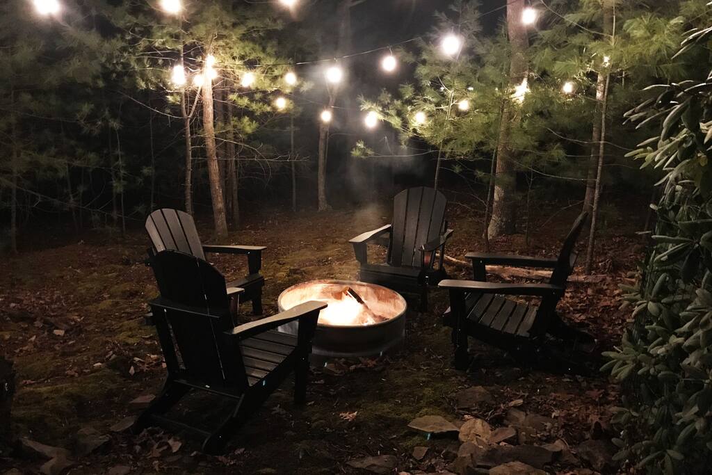 MID-CENTURY MODERN A-FRAME W/ HOT TUB & FIRE PIT!