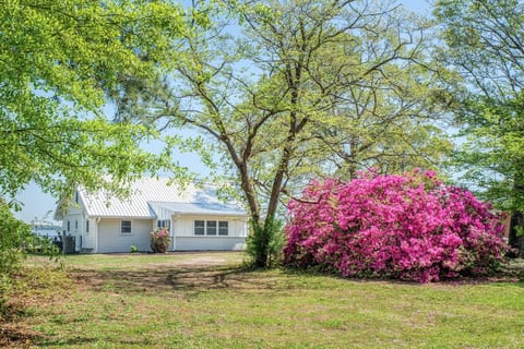 Countryside living meets the comforts of modern life.