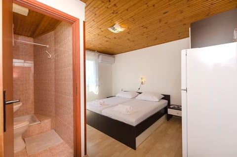 Apartments and Rooms Jengic - Unit 371128-13