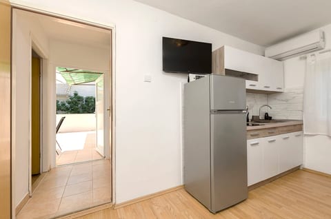 Apartments and Rooms Jengic - Unit 371142-13