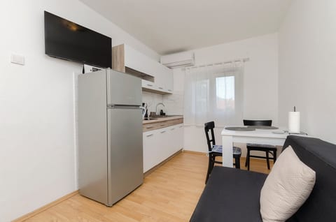 Apartments and Rooms Jengic - Unit 371142-13