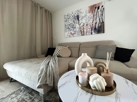 Apartment Aria - Unit 371137-13