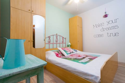 Apartment Colorful - Unit 371138-13