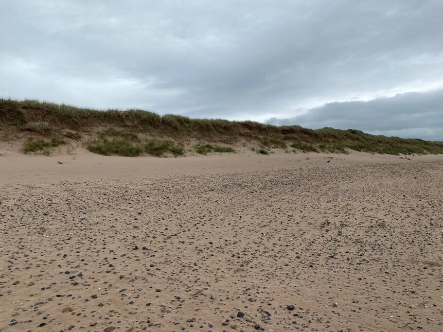 Drigg Beach - Three Bedroom Cottage in Eskdale Green. Sleeps 6/7 - England