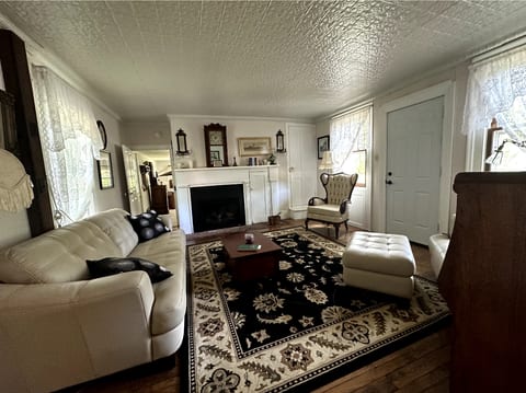LaMothe Landing Farmhouse