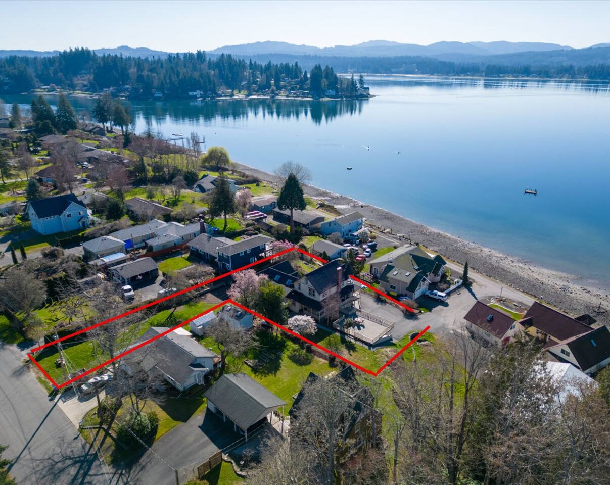 The Carmichael Luxury Vacation Rental Bremerton