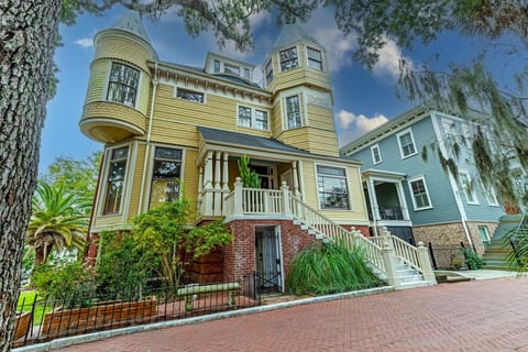 Historic Savannah Mansion