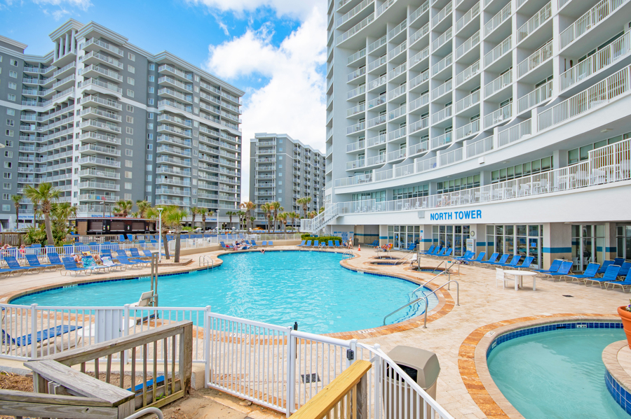 Beachfront*Hot tubs*Pools*Smart TVs* Seawatch 1111