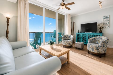 Twenty First · Gulf-Front 3BR · Panama City Beach