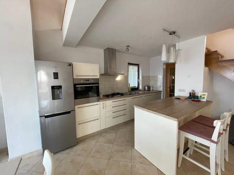 Apartment Lucille - Unit 371123-13