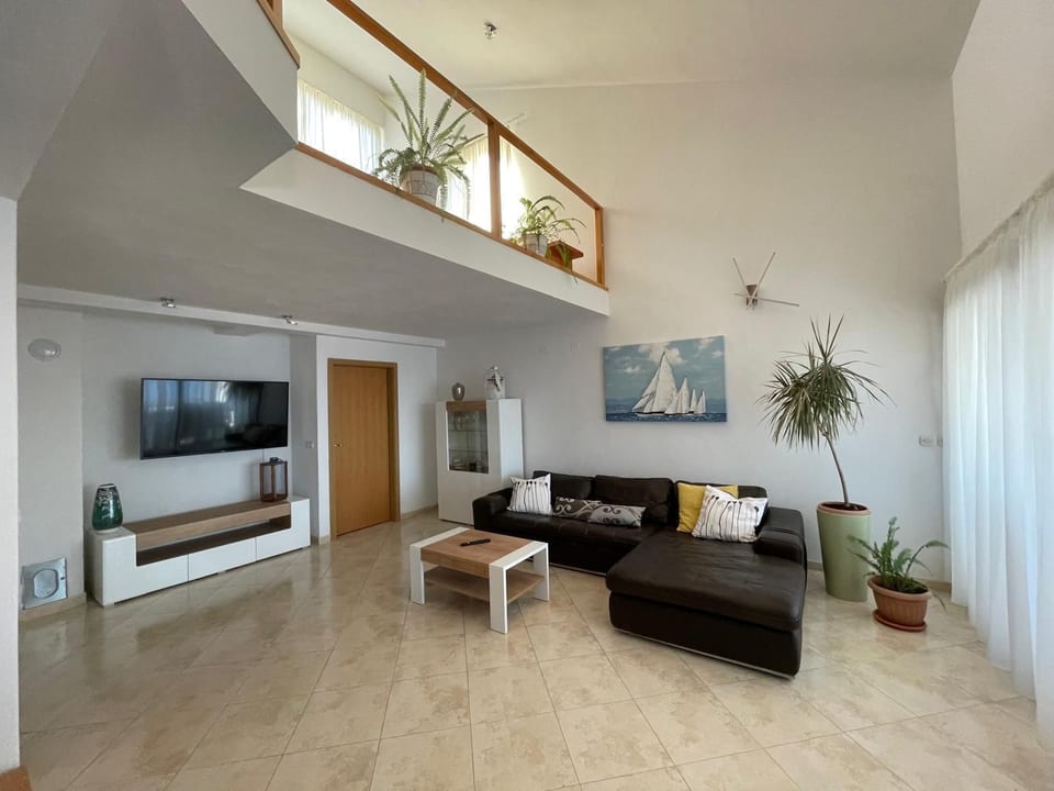 Apartment Lucille - Unit 371123-13 - Croatia