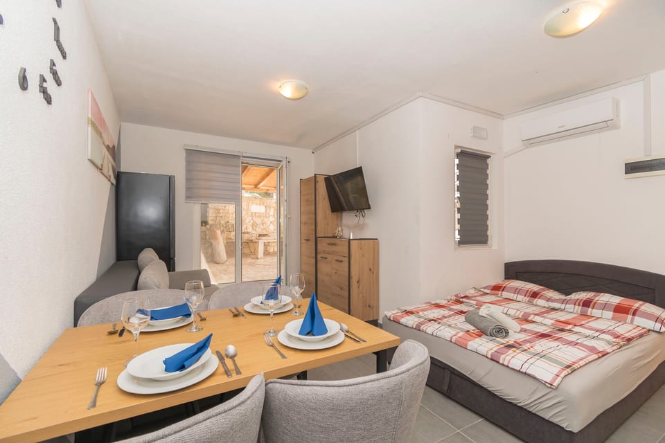 Apartments Kristina - Unit 371053-13