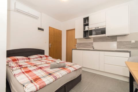 Apartments Kristina - Unit 371053-13