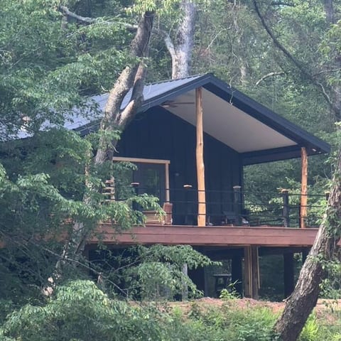 Stomps & Company River Home 5 acres in Athens, GA