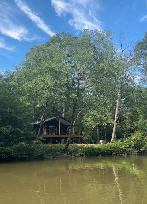Stomps & Company River Home 5 acres in Athens, GA