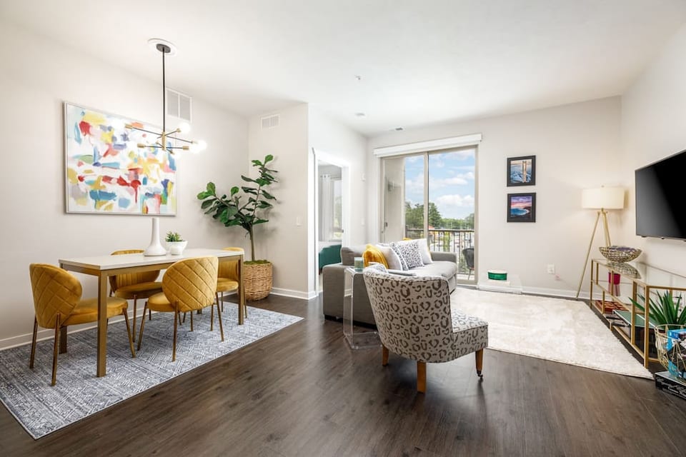 Cozy, comfortable, and fun living space with a 55" smart tv ready for all your streaming services. You'll love the open concept and space to play the many games we provide for our guests enjoyment. So much room for activities!