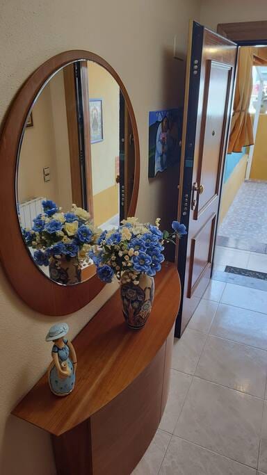 Townhouse. Air conditioned. 100 mt from the sea