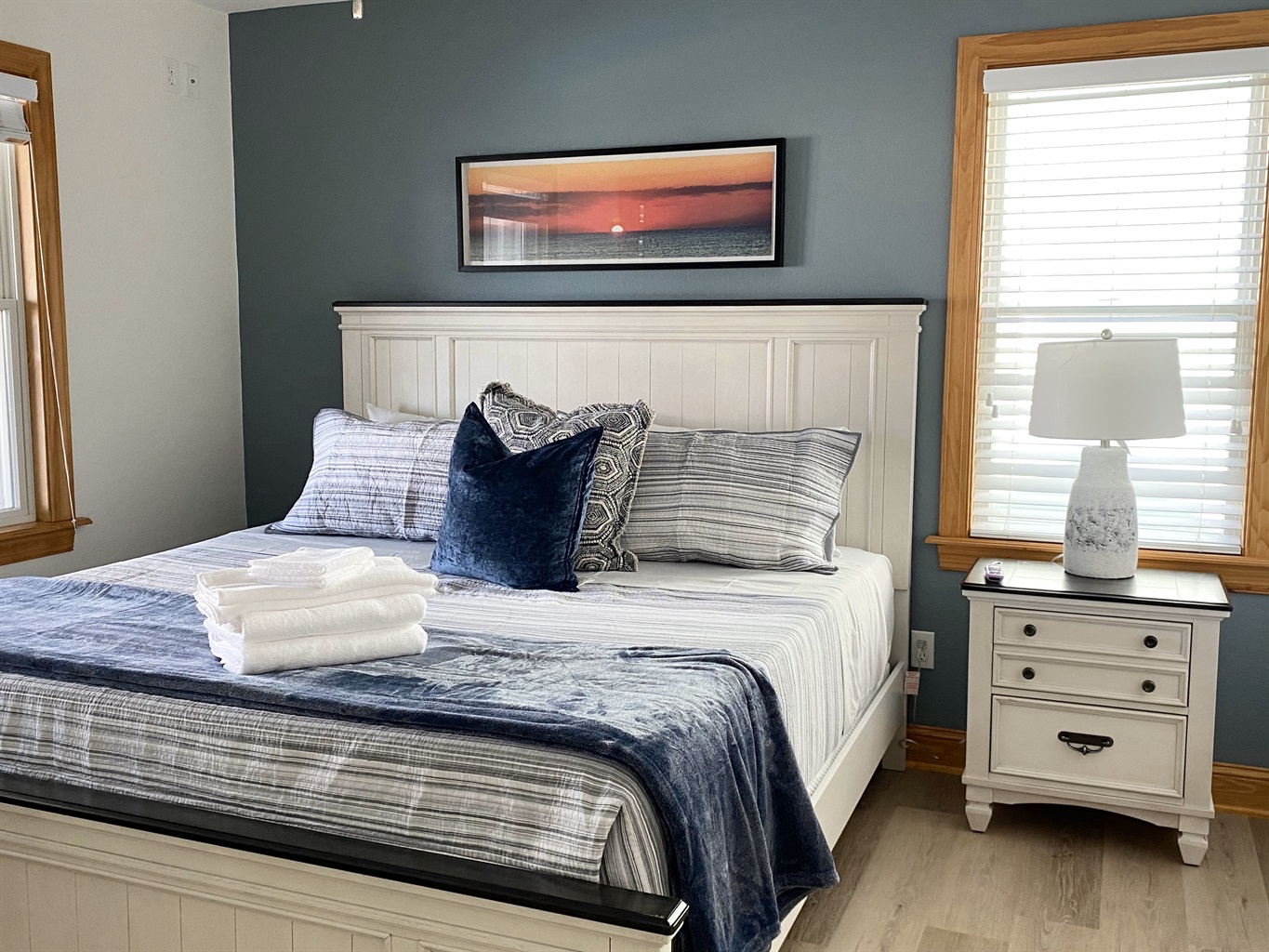 Bottom Level King Bedroom, Handicap Accessible, HD TV, Full Attached Bath Walk in Shower - Cape Ann - Nags Head