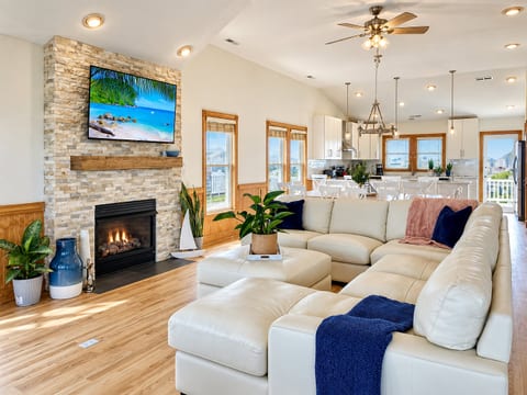 Luxury Leather Sectional Tons of Seating! Open Floor Plan - Hosted by BeachVacationsOBX