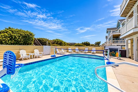 16x30 Heated Saltwater Pool, Volleyball, Water Basketball & More (Pool Season Mar. 25 through Nov. 1) - Hosted by BeachVacationsOBX