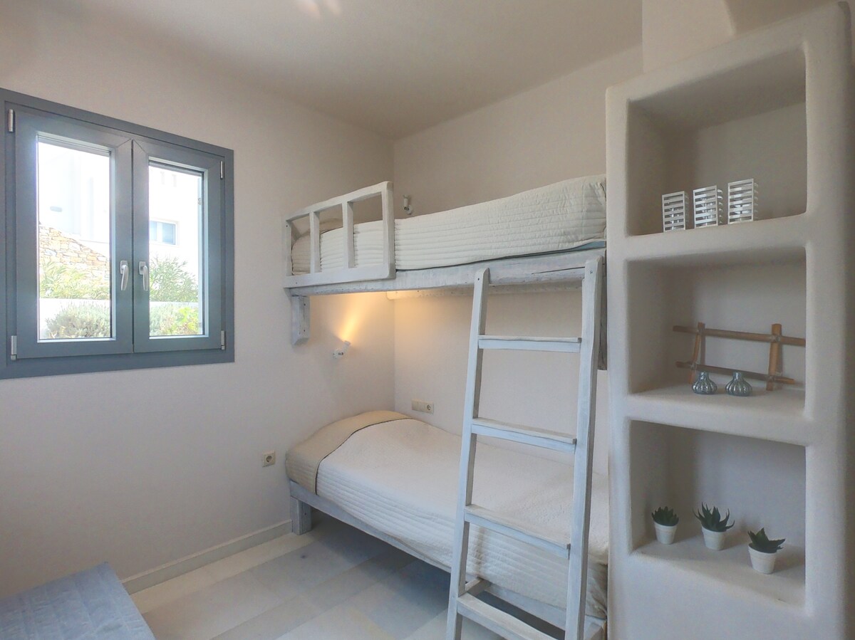Seaside Naxos : 4BDR Villa Aphrodite @ Plaka Beach image 37