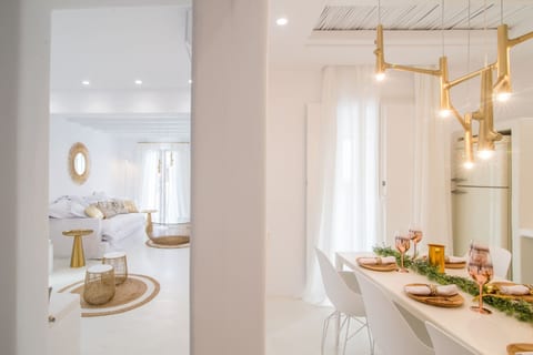 The ground floor offers an open space with kitchen & living room.