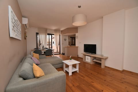 Apartment Honey Bee - Unit 371224-13