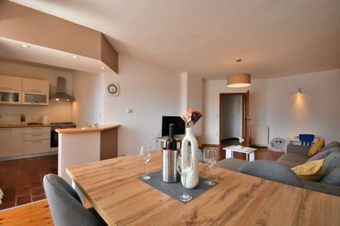 Apartment Honey Bee - Unit 371224-13
