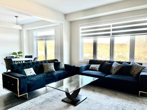 Modern 4-Bedroom Residence