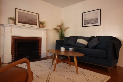 Front formal living room