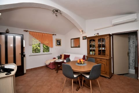 House Angelina - Unit 371233-13