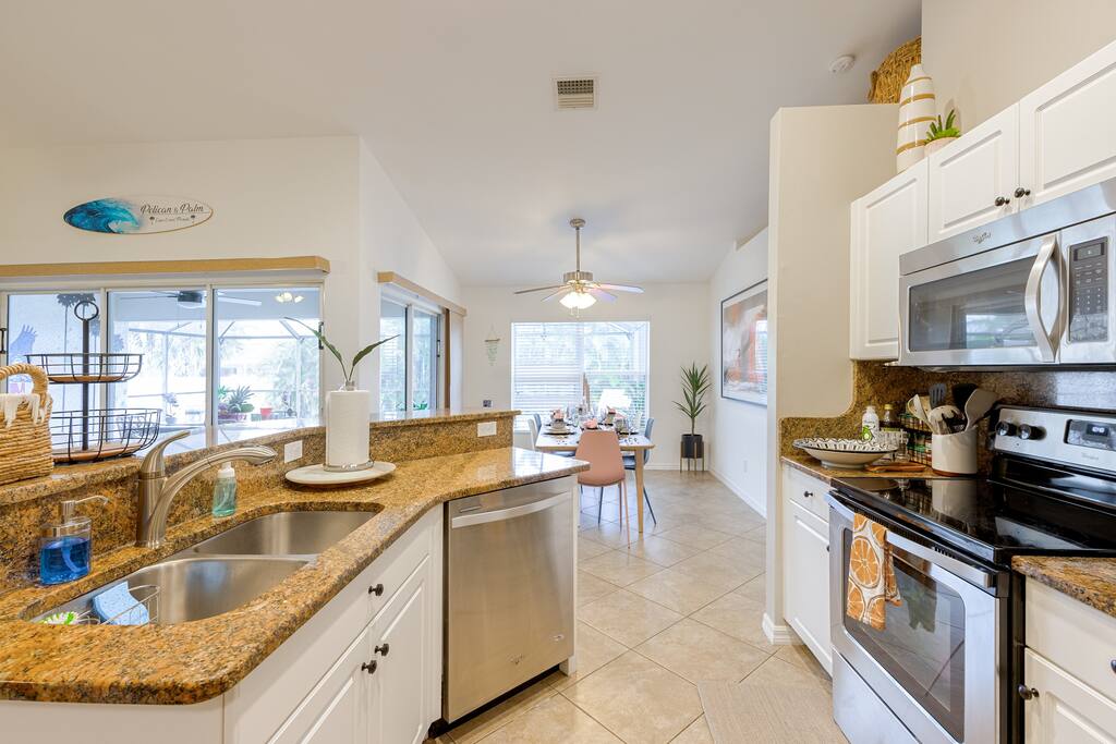 Local coffee, spices, olive oil and a few extras for your culinary pleasure and delight.  We love to eat out but know others love to dine in.  We also have a basket full of menus from many, many local restaurants.