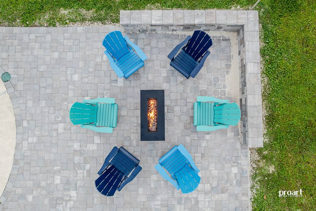 Pool & Fire Pit - 5 mi to Okaloosa Island Beaches