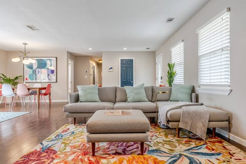New to the Destin/Fort Walton Beach Social Scene - Offshore Social.  The living space features an Article Lounge Sofa, (2) accent chairs behind the sofa to serve as a sitting area and (2) more accent chairs between the sofa and the TV.  Great for 8!