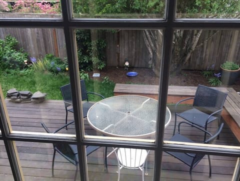 5+ bed Artsy Bungalow Inner SE Portland