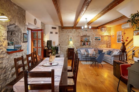 Villa Vicina - Unit 51221-61